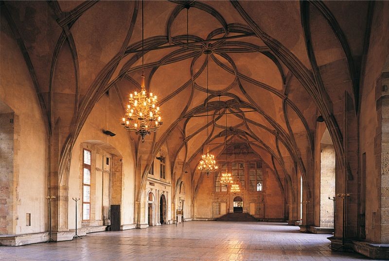 הארמון המלכותי הישן Stary Kralovsky Palac הארמון המלכותי הישן Stary Kralovsky Palac