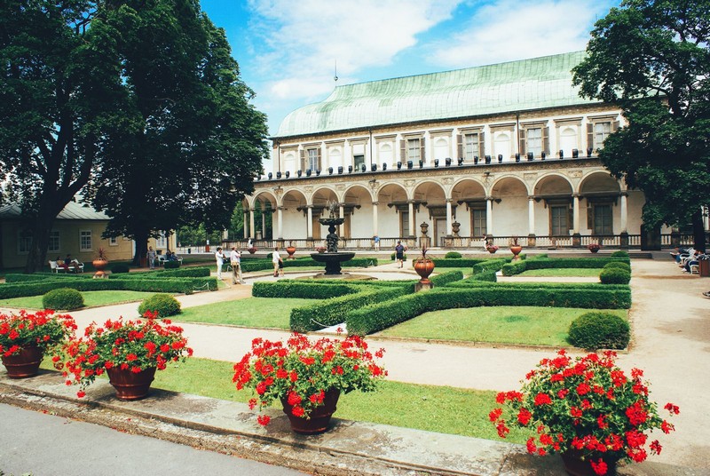 Royal Garden Royal Garden